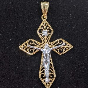 14KT BICOLOR GOLD CRUCIFIX CROSS PENDANT (1.5 DWT).