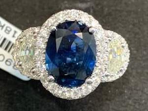 18K WHITE GOLD DIAMOND AND SAPH RING SAPH 4.72CT 4.4 DWT