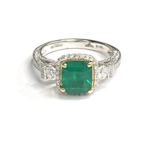18K WHITE GOLD EMERALD AND DIAMOND RING