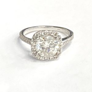 DIAMOND ENGAGEMENT RING