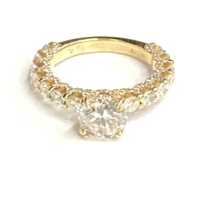 YELLOW GOLD DIAMOND ENGAGEMENT RING