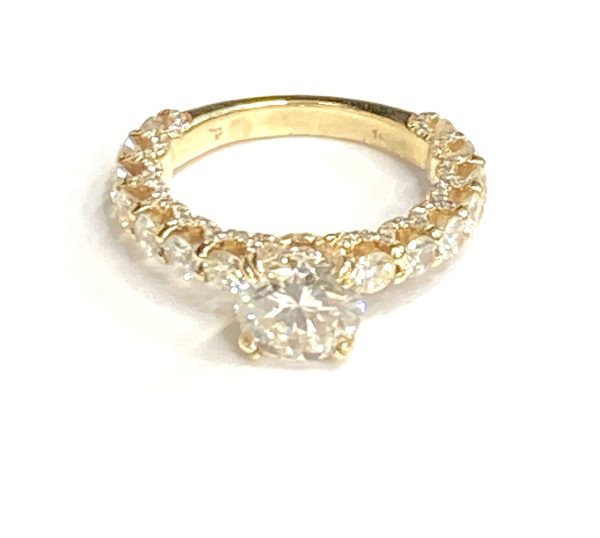 YELLOW GOLD DIAMOND ENGAGEMENT RING