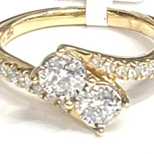 14K YELLOW GOLD DIAMOND ENGAGEMENT RING