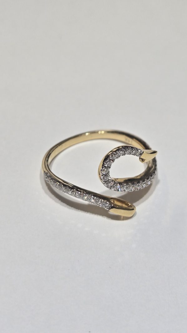DIAMOND HOOK RING