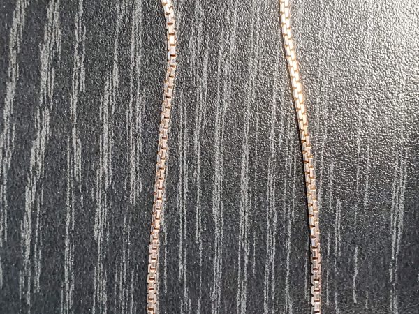 STERLING SILVER 20" BOX CHAIN.