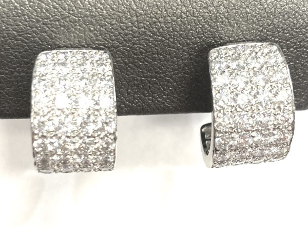 2.00 TCW DIAMOND HUGGIE EARRINGS