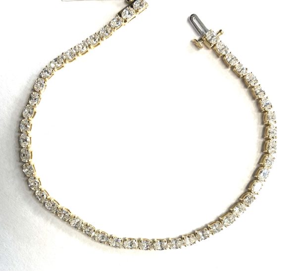 DIAMOND OVAL CUT TENNIS BRACELET