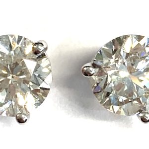 MINE-GROWN DIAMOND STUDS 3.02 CARATS