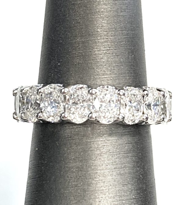 OVAL CUT DIAMOND ETERNITY BAND